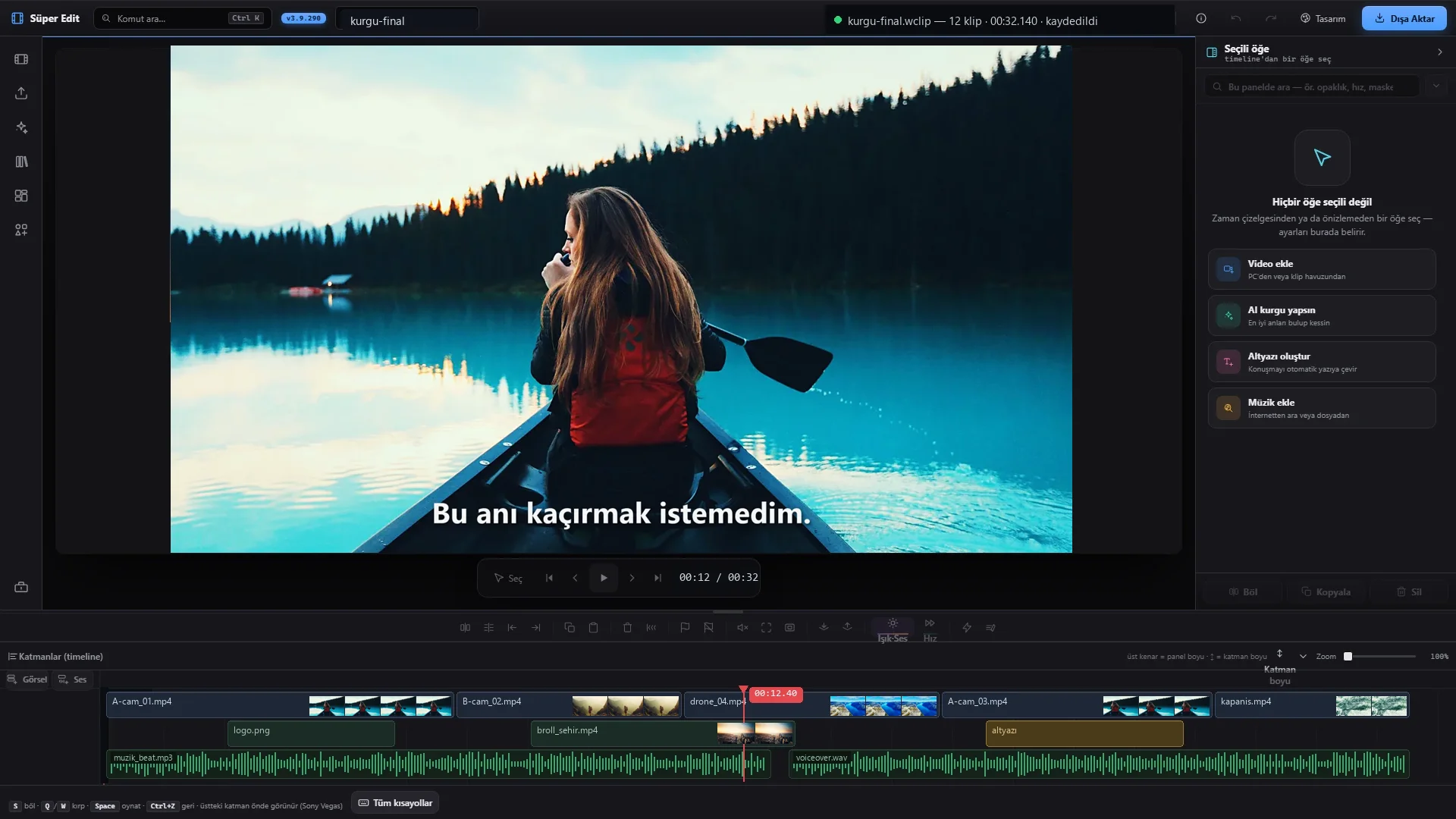 Süper Edit tam ekran — izleyicide altyazılı görüntü, timeline'da klipler ve ses dalgaları